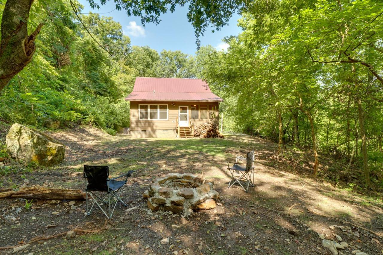 Romantic Mountain View Cabin Rental Near Downtown! Exterior photo